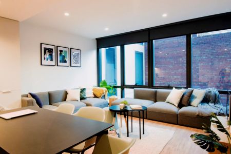 residence near Berkeley Street, Melbourne - Photo 4