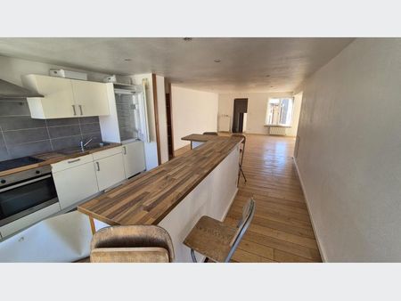Appartement à Louer à LILLE 1600 € - Photo 2
