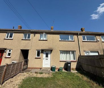 4 bedroom semi-detached house to rent - Photo 5