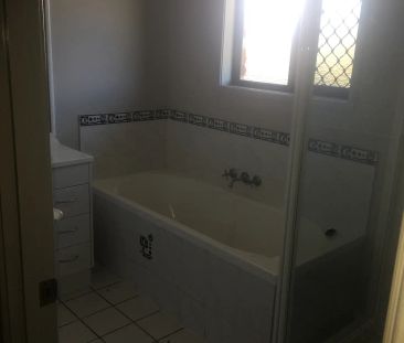 “4 Bedroom home on large block” - Photo 6