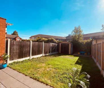 4 bedroom semi-detached house to rent - Photo 5