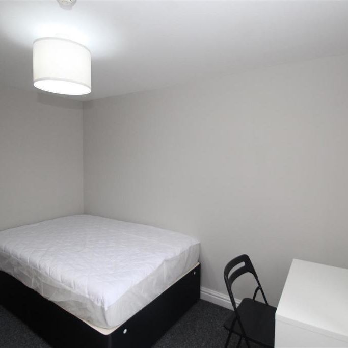 7 bedroom house to rent - Photo 1