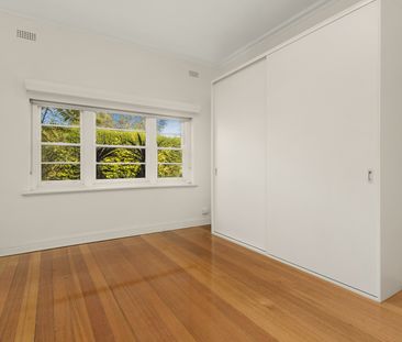 2E Hudson Street, Caulfield North VIC 3161 - House For Rent | Domain - Photo 1