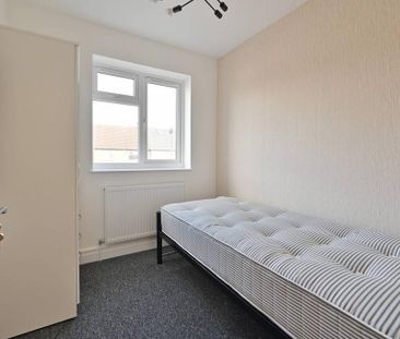 Studio to rent - Photo 6