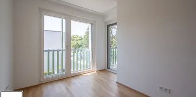 Nahe U4: Kompakte 3-Zimmer-Wohnung mit Balkon für Paare oder kleine Familien | Erstbezug - Rondelle XIV - Top 6 - Photo 2