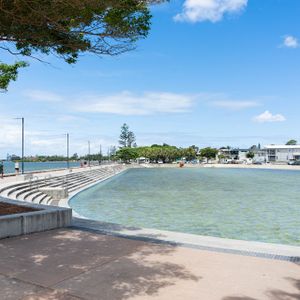 1/116 Walnut Street, Wynnum. - Photo 2