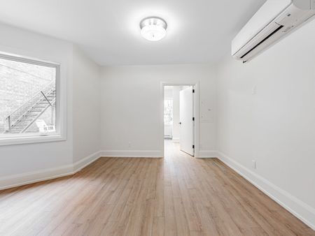 For Lease - 2528 Yonge Street Unit# 1, Toronto, Ontario - Photo 2