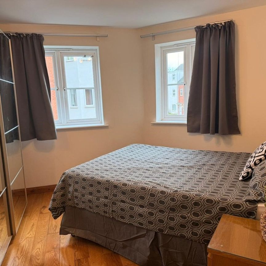 2 Bed Flat, Poppleton Close, CV1 - Photo 1