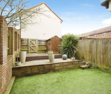 5 bedroom end of terrace house to rent - Photo 5