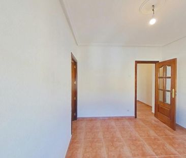 Piso de alquiler en La Fortuna - Photo 2