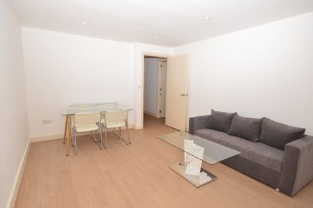 1 Bed Flat, Westferry Road, E14 - Photo 4