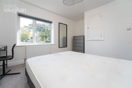2 bedroom end of terrace house to rent - Photo 5
