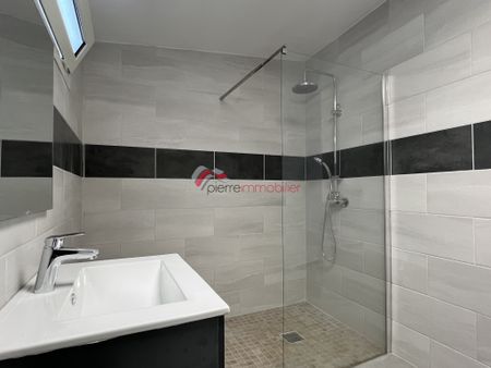 Location Maison 3 pièces 51m² ST PIERRE 97410 - Photo 2