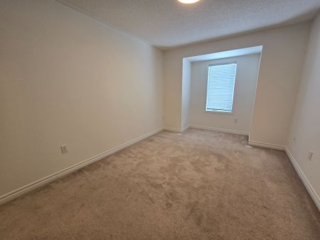 For Lease - 261 CASSON Point, Milton, Ontario - Photo 3