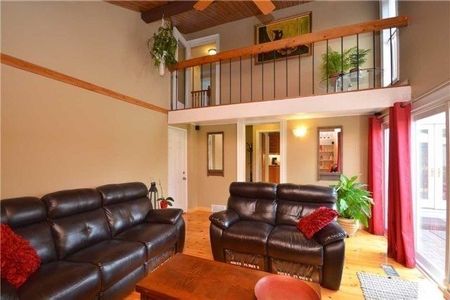 For Lease - 2231 Buttonbush Crescent, Mississauga, Ontario - Photo 4