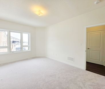 For Lease - 1256 Elizabeth Mackenzie Drive, Pickering, Ontario - Photo 5