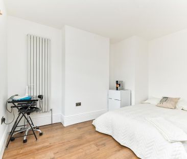 1 bedroom semi-detached house to rent - Photo 4