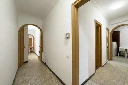 Carrer de Jonqueres, Barcelona, Catalonia 08003 - Photo 5