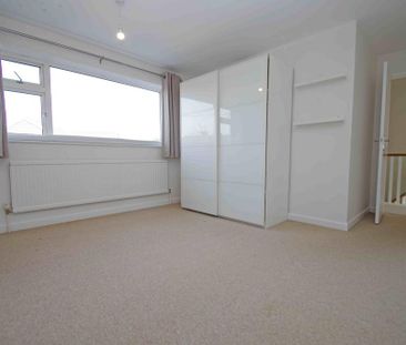 4 bedroom detached house to rent - Photo 5