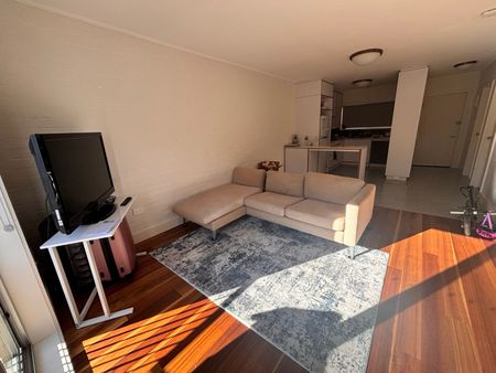 North Melbourne - Photo 2