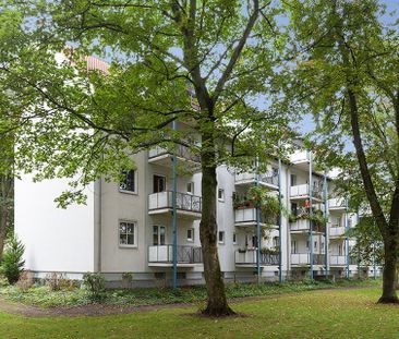 Gemütliche 2-Zimmer-Wohnung mit Tageslichtbad und Balkon - Foto 3