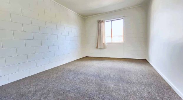 2 Bedroom + 1 Carport parking space, Sandringham - Photo 1