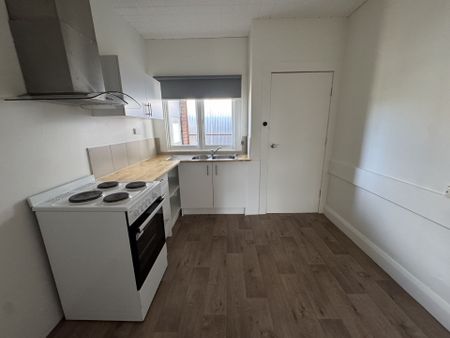 You'll Love, Living Here! - Photo 4