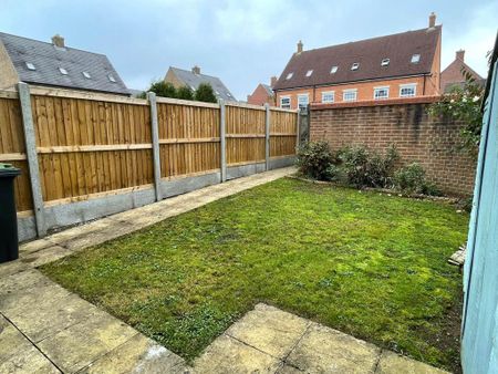 3 bedroom end of terrace house to rent - Photo 4
