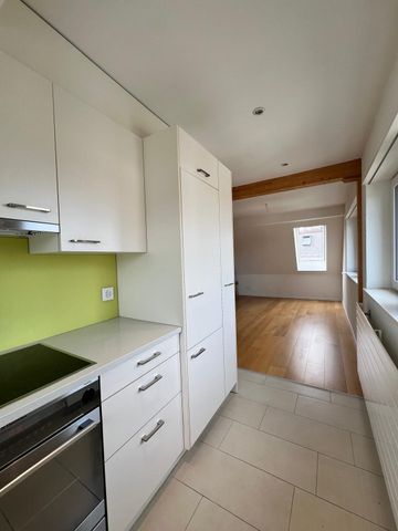 Charmante Dachmaisonette mit Dachterrasse und Alpenblick - Foto 3
