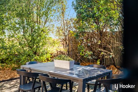 1/40 Siroset Close, Dunlop ACT 2615 - Townhouse For Rent | Domain - Photo 3