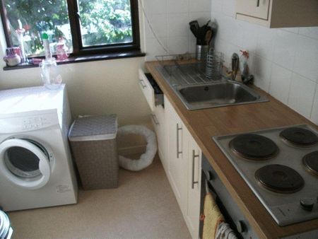 1 bedroom apartment to rent - Photo 4