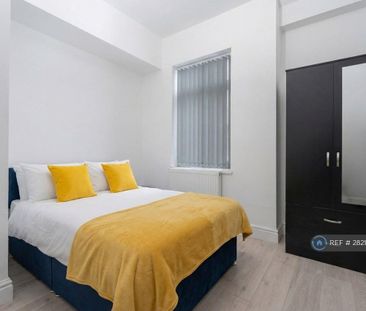 1 bedroom in a house share to rent - Photo 5