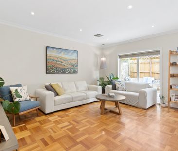 Lifestyle, Location & Alfresco Charm in Leafy Frankston South - Photo 5