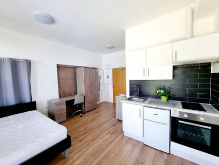 Studio to rent - Photo 3