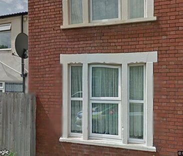 Room in a Shared Flat, Fishponds Road, BS16 - Photo 1