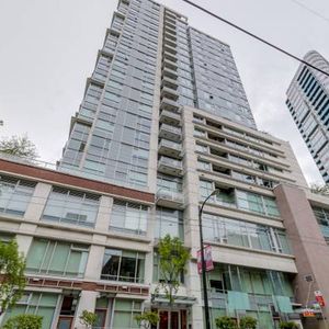 Centrally Located Bright & Cozy Vancouver Condo w/ Ocean View - Photo 2