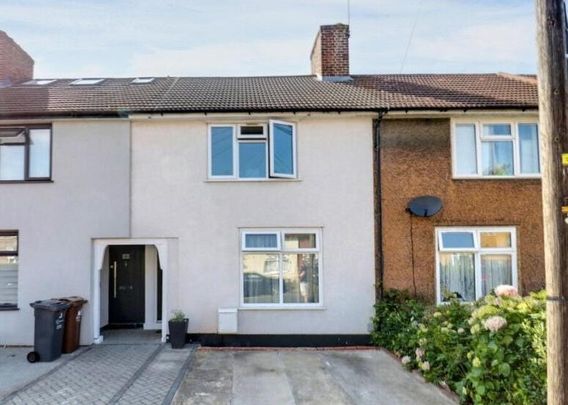 3 bedroom terraced house to rent - Photo 1