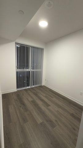 For Lease - 8 Interchange Way Unit# 2002, Vaughan, Ontario - Photo 2