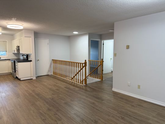 For Lease - 31 Laguna Parkway Unit# 18, Ramara, Ontario - Photo 1