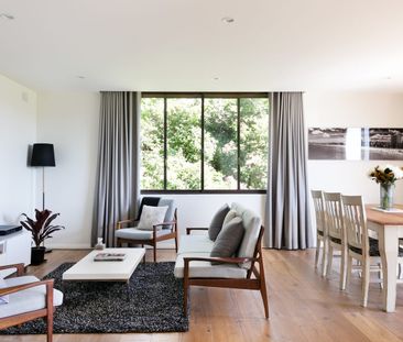 A contemporary oasis of calm in central location - Photo 1