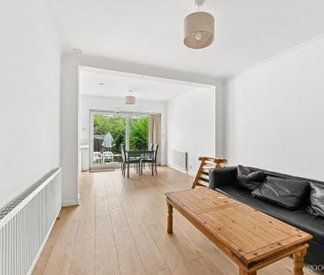 4 bedroom semi-detached house to rent - Photo 1