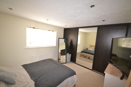 Finsbury Park Close, West Bridgford Nottingham - Photo 4