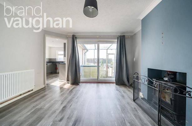 2 bedroom bungalow to rent - Photo 1