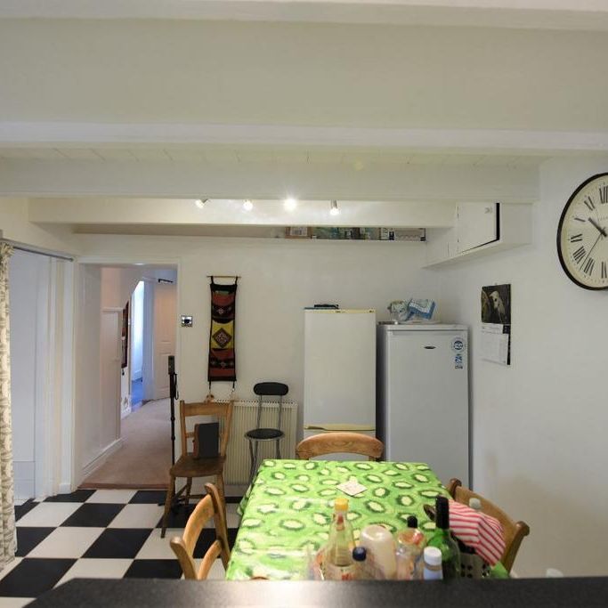 4 bedroom detached house to rent - Photo 1