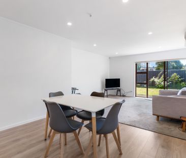 Renovated Luxury - Private Garden Oasis - Photo 4