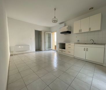 Type 3 Les Milles terrasse 1060 euros - Photo 3