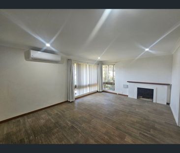 32 Ward Cres., Kelmscott, WA 6111 - Photo 1