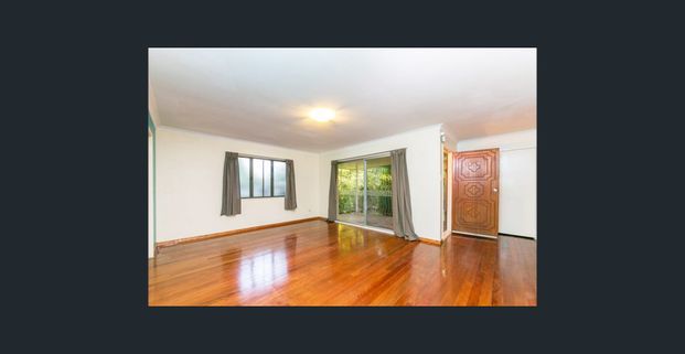 Large Family House, Big Yard - Prime Underwood Location - Photo 1