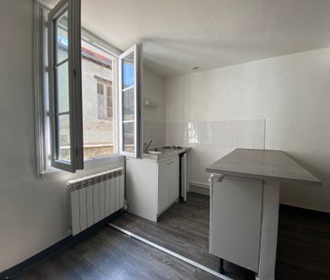 Location Appartement 1 pièce 27m² SAUMUR 49400 - Photo 1