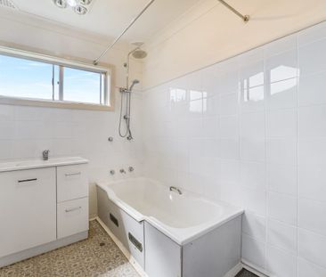 Comfort, Convenience & Space in a Prime Glenfield Location - Photo 4